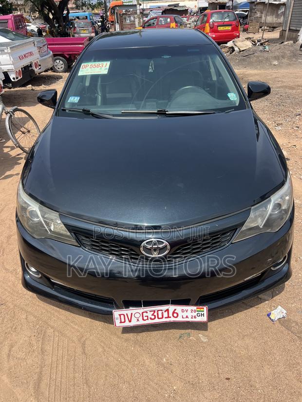 Toyota Camry SE 4dr Sedan (2.5L 4cyl 6A) 2014 Black