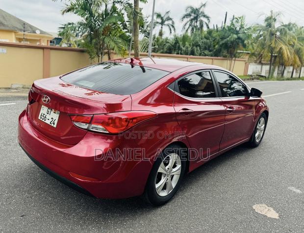 Hyundai Elantra SE Sedan FWD (1.8L 4cyl 6A) 2016 Red