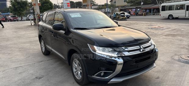 Mitsubishi Outlander 2.4 PHEV AWD 2016 Black