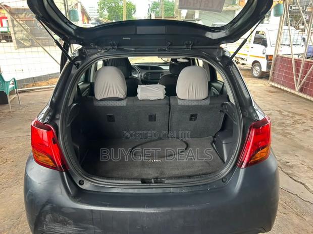 Toyota Yaris LE Hatchback 5dr 2017 Black