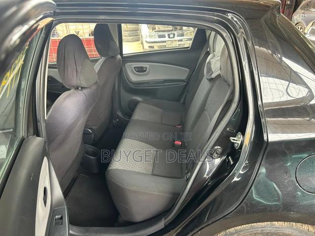 Toyota Yaris LE Hatchback 5dr 2017 Black