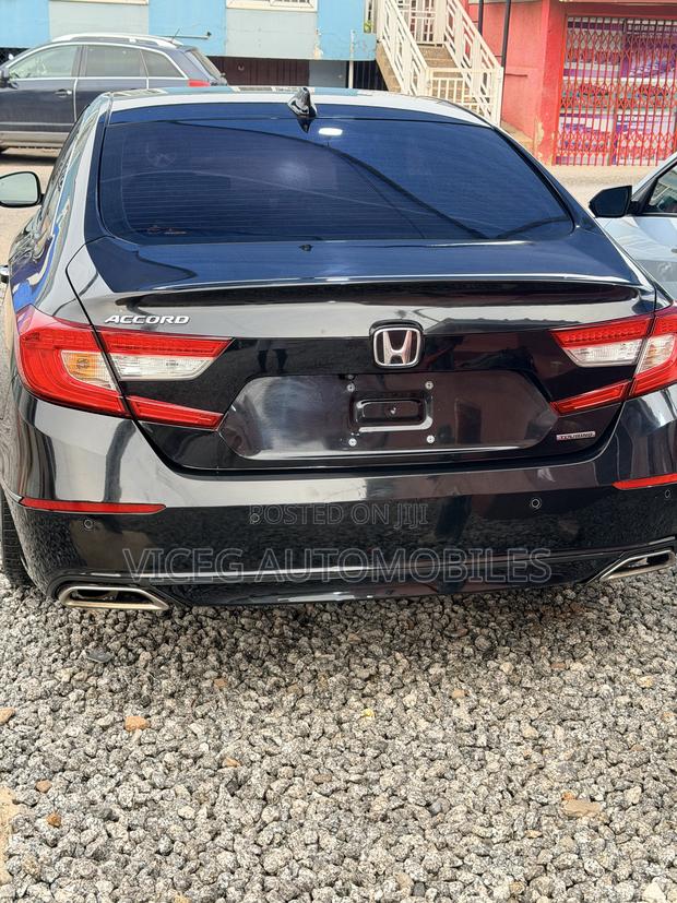 Honda Accord Touring 2.0T 2021 Black