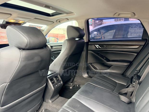 Honda Accord Touring 2.0T 2021 Black