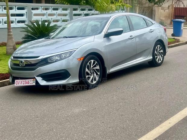 Honda Civic EX-L Sedan 2019 Silver