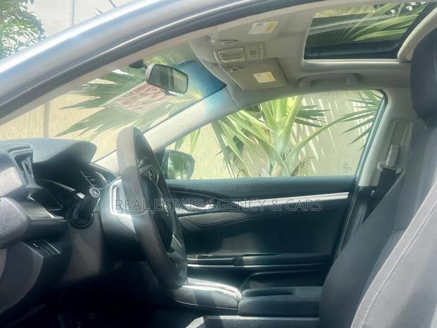 Honda Civic EX-L Sedan 2019 Silver