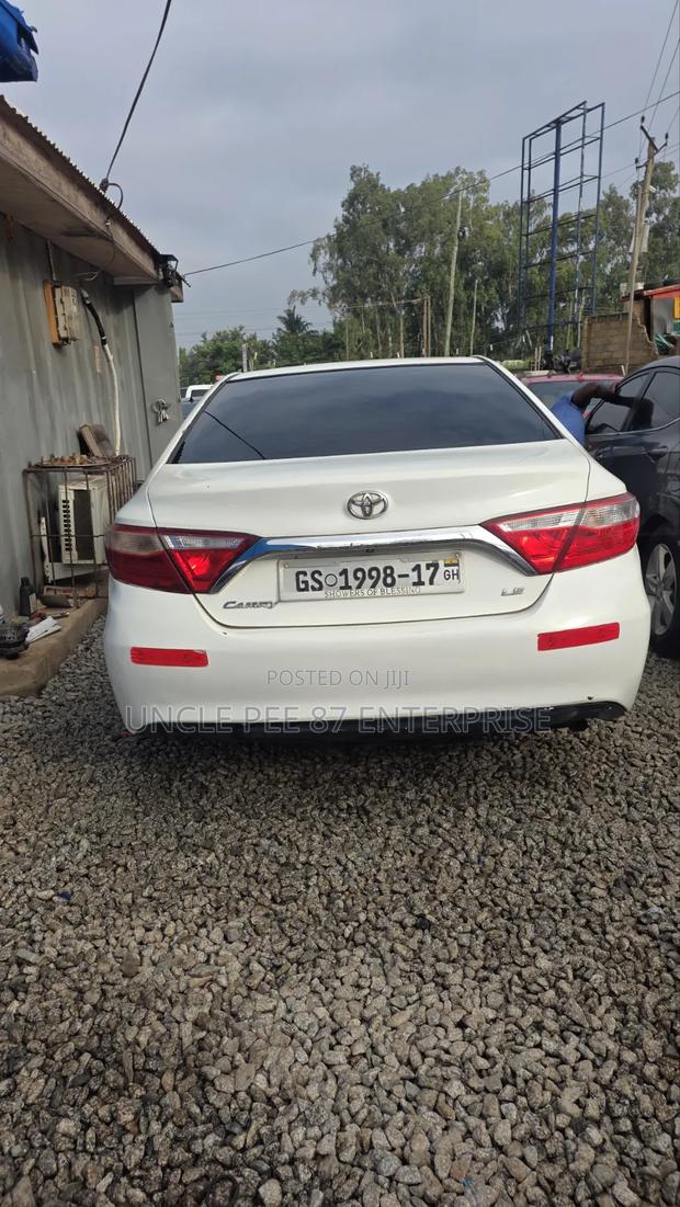 Toyota Camry 2016 White