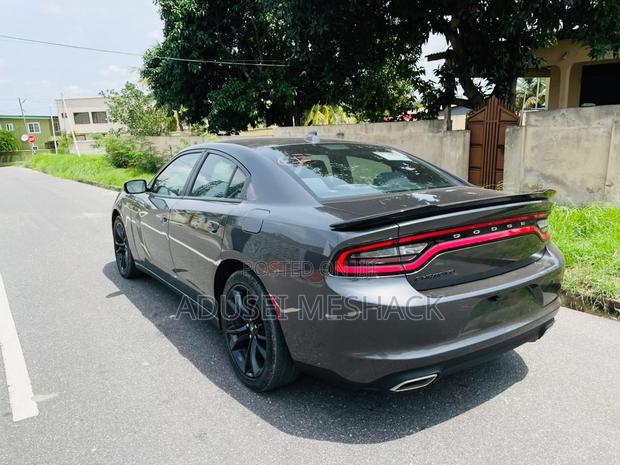 Dodge Charger SRT 392 RWD 2017 Gray