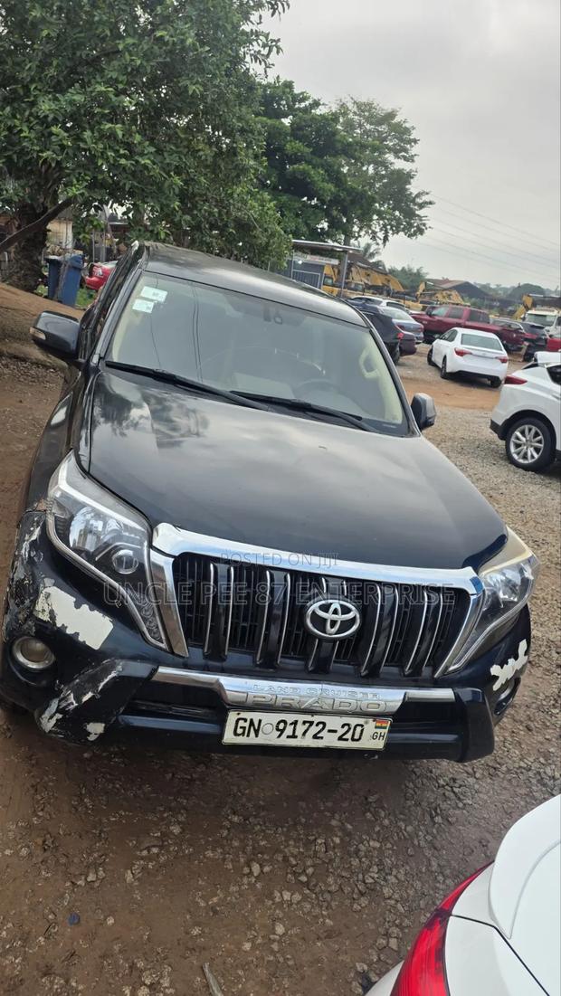 Toyota Land Cruiser Prado 2016 Black