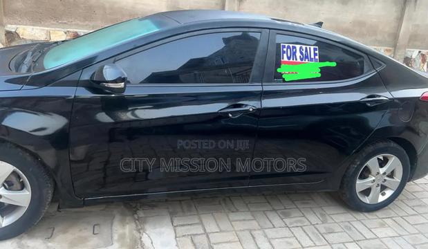 Hyundai Elantra GLS Sedan FWD (1.8L 4cyl 6A) 2013 Black