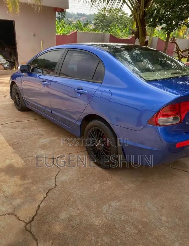 Honda Civic 2009 Blue