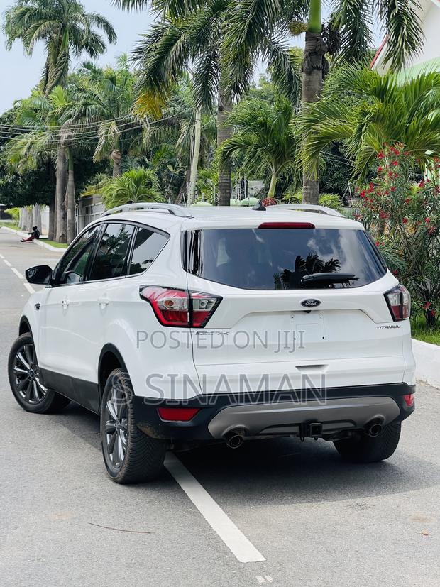 Ford Escape Titanium 4x4 2018 White