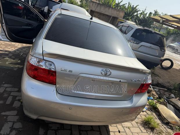 Toyota Vios 2005 Gray
