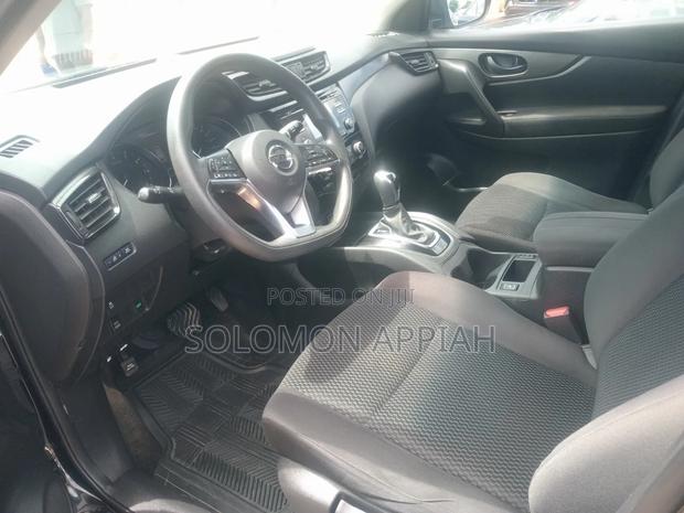 Nissan Qashqai 2018 Black