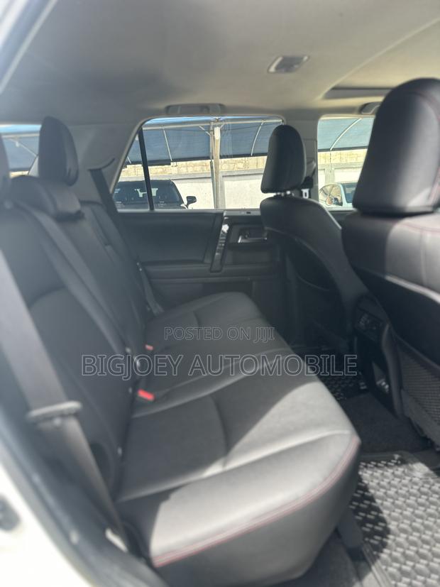 Toyota 4-Runner 2022 White