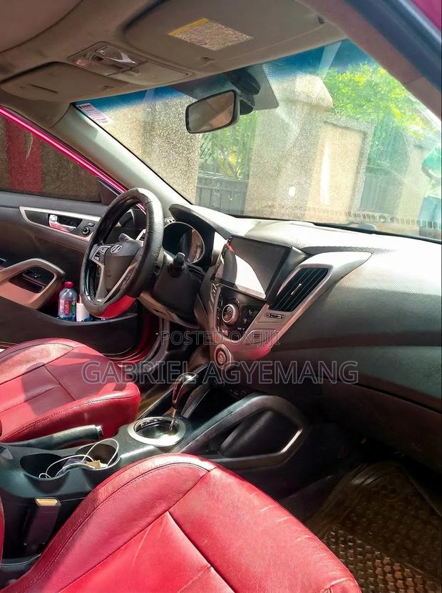 Hyundai Veloster 2015 Red