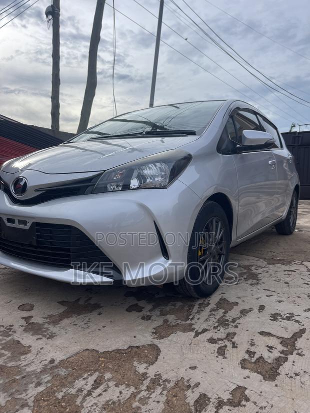 Toyota Vitz 1.3 AWD 3dr 2015 Silver