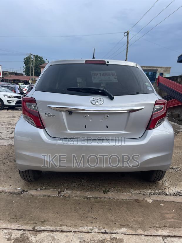 Toyota Vitz 1.3 AWD 3dr 2015 Silver