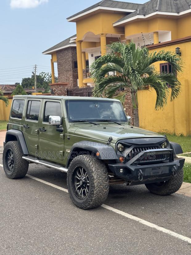 Jeep Wrangler Sahara 2dr SUV 4WD (3.6L 6cyl 6M) 2014 Green