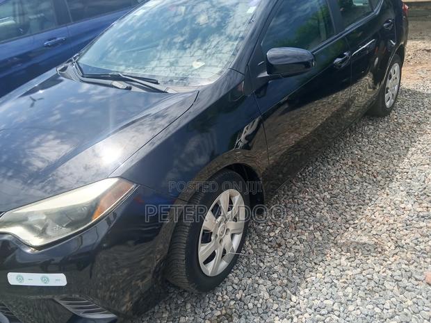 Toyota Corolla 2015 Black