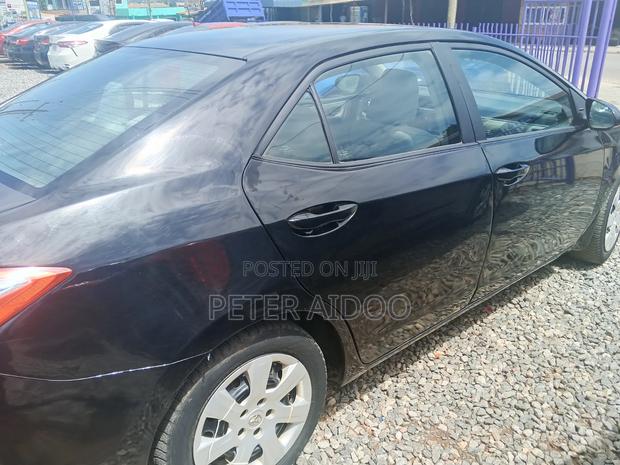 Toyota Corolla 2015 Black