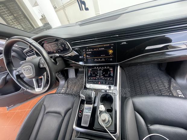 Audi Q8 55 Premium AWD quattro 2020 Gray