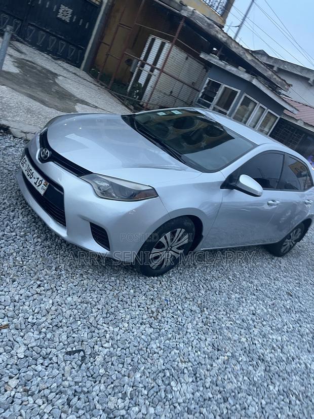 Toyota Corolla LE Eco 4dr Sedan (1.8L 4cyl CVT) 2015 Silver