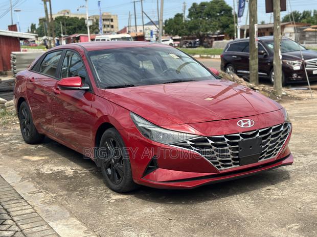 Hyundai Elantra SE 2022 Red
