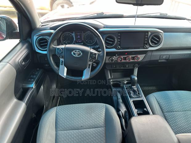 Toyota Tacoma 2020 Red