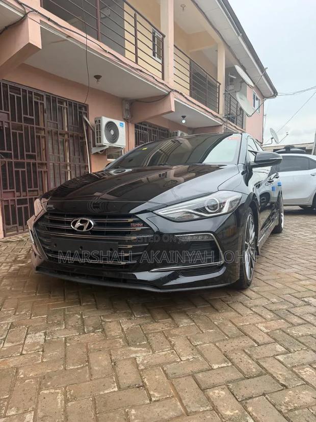Hyundai Avante 2017 Black