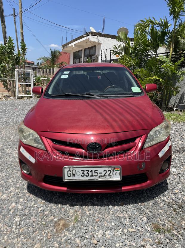 Toyota Corolla 2013 Red