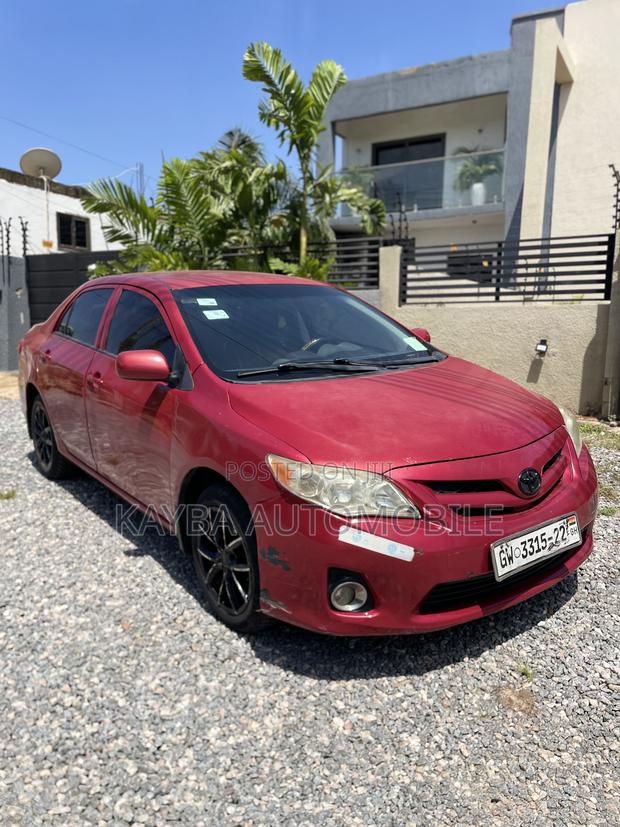 Toyota Corolla 2013 Red