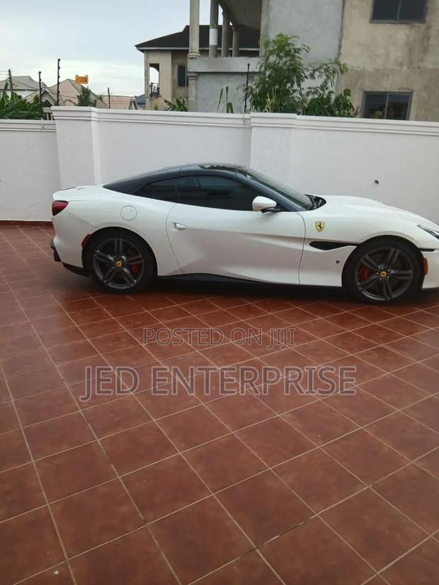 Ferrari 488 GTB 2023 White
