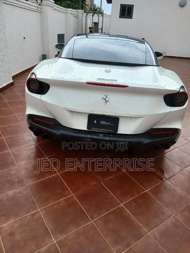 Ferrari 488 GTB 2023 White