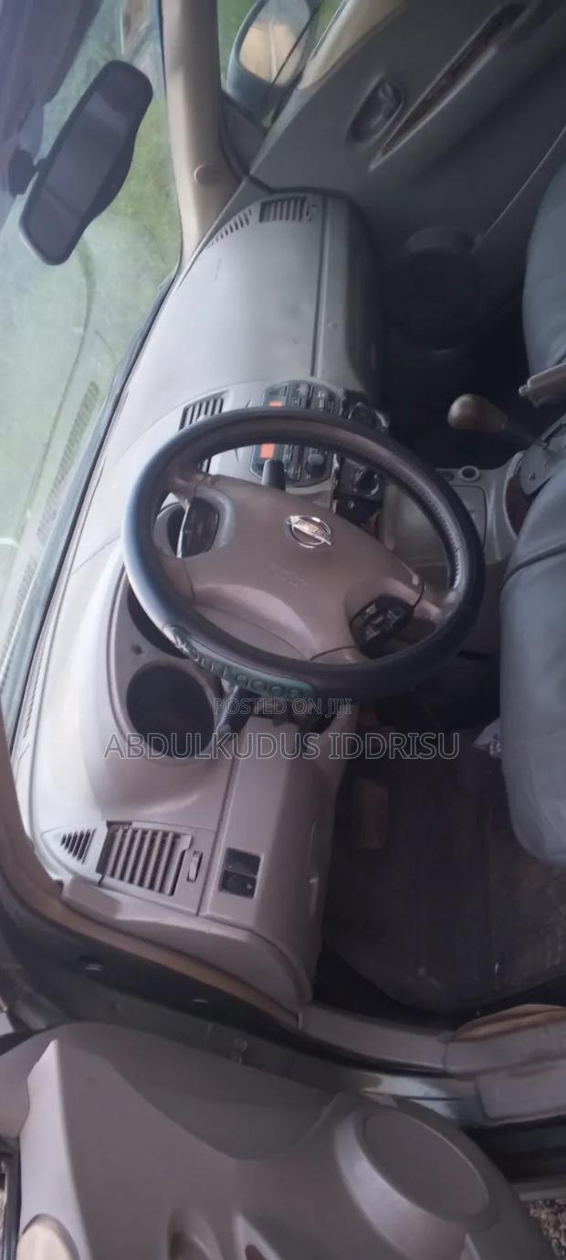 Nissan Altima 2002