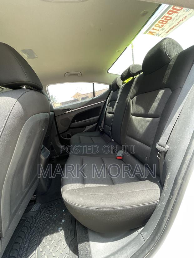 Hyundai Elantra 2016 White