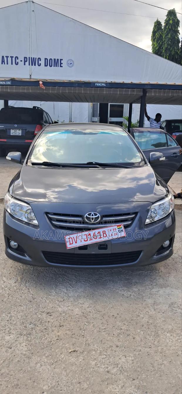 Toyota Corolla Altis 2011 Gray
