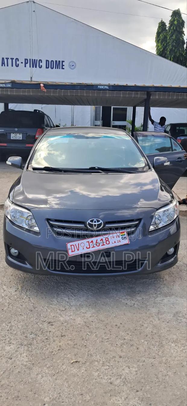Toyota Corolla Altis 2011 Gray