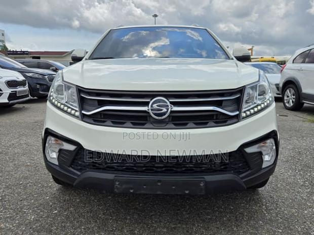 SsangYong Korando 2017 White