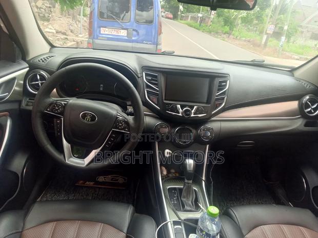 BYD Song Pro DM-i 2019 White