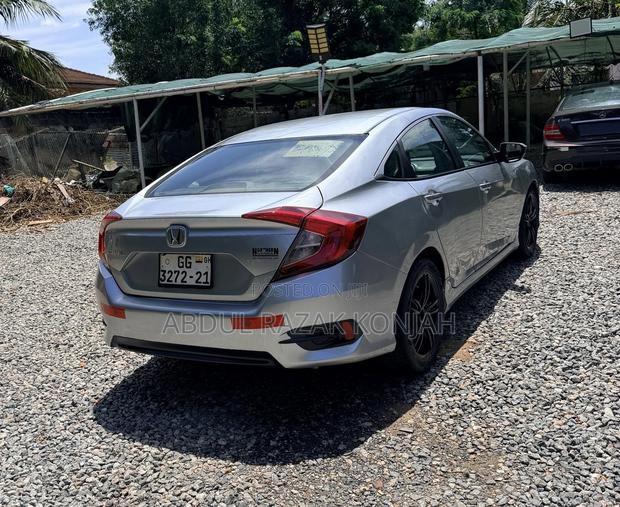 Honda Civic 2017 Silver