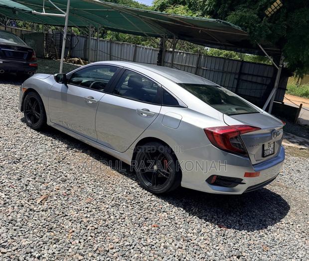 Honda Civic 2017 Silver