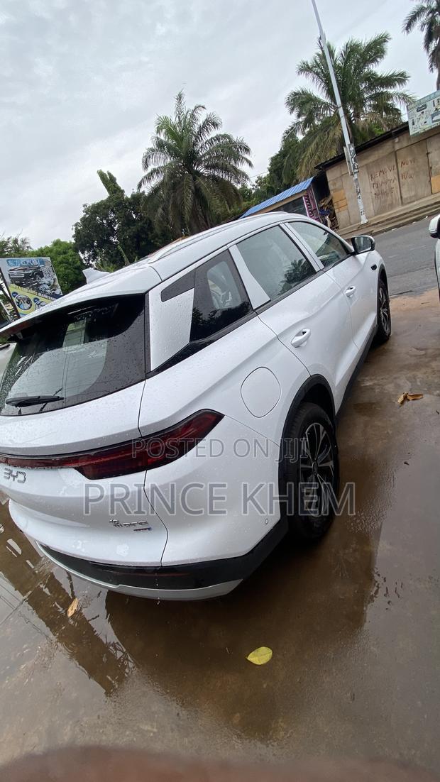 New BYD Song Pro DM-i 2025 White