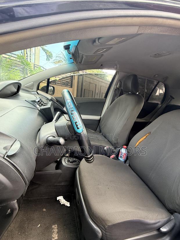 Toyota Vitz 2010 Black