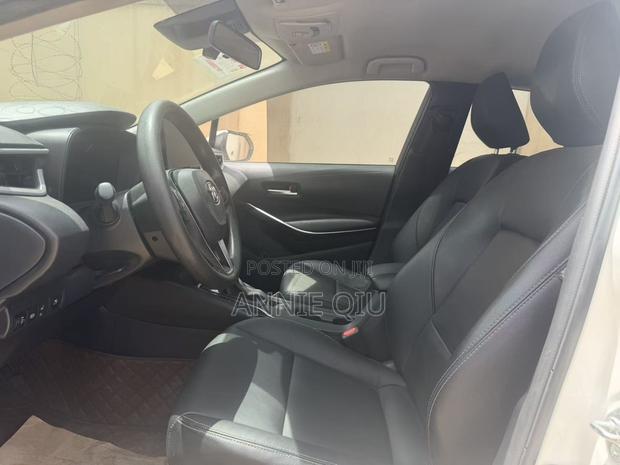 Toyota Corolla LE 2024 White