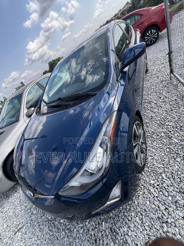 Hyundai Elantra Limited Sedan FWD (1.8L 4cyl 6A) 2016 Blue