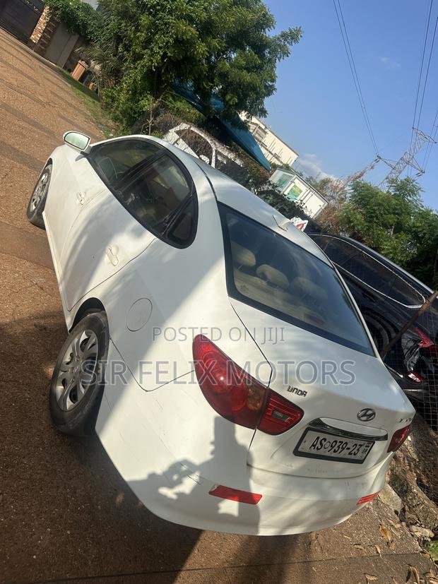 Hyundai Elantra 1.6 Automatic 2009 White