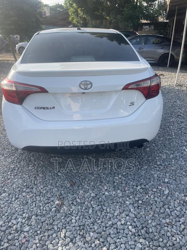 Toyota Corolla S 4dr Sedan (1.8L 4cyl CVT) 2015 White
