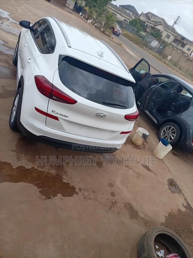 Hyundai Tucson 2019 White