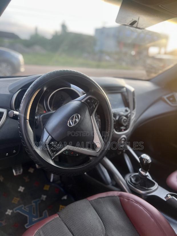 Hyundai Veloster Veloster (Standard) 2013 White