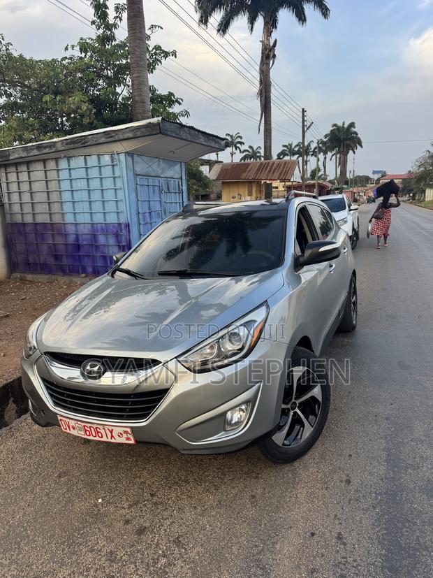 Hyundai Tucson Limited AWD 2013 Gray